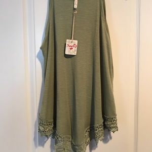 Green high neck tank top